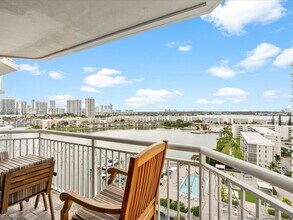 Building Photo - 18071 Biscayne Blvd