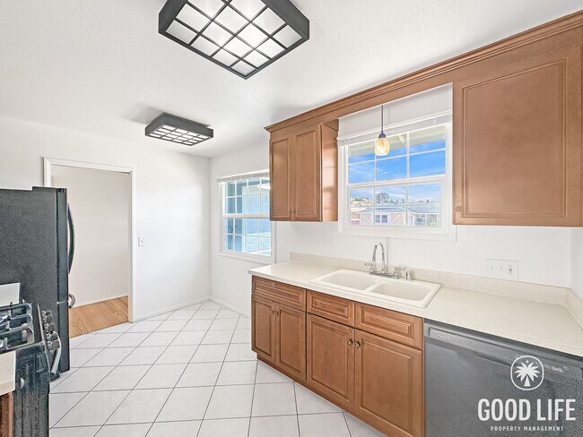 Foto del edificio - Charming 2BD/2BA National City Home with Fresh Updates, Backyard & Attached Garage