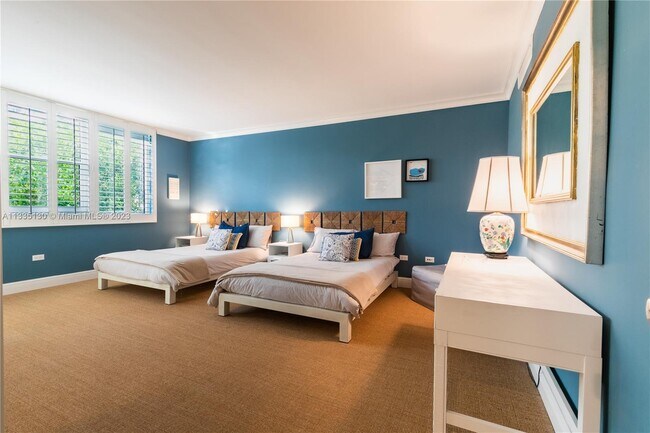 Foto del edificio - 200 Ocean Ln Dr