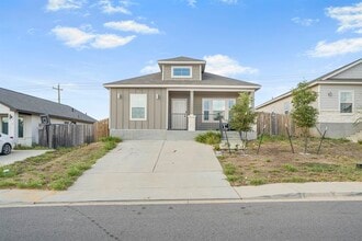 Building Photo - 1616 Tesis Drive