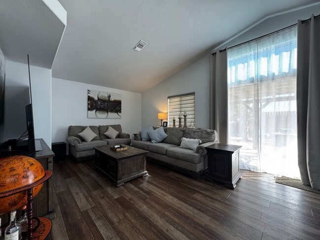 Building Photo - 3700 Mt Lassen Ave