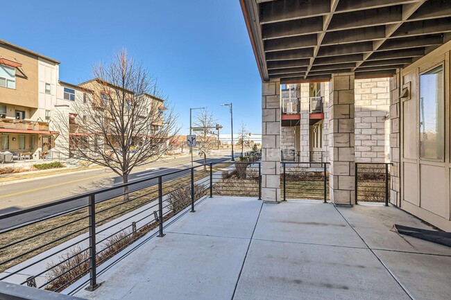 Building Photo - Two Expansive Patios