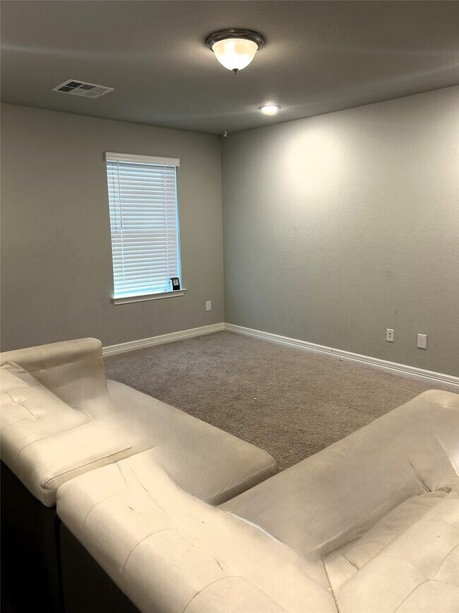 Foto del edificio - 119 Buttonwood Ct