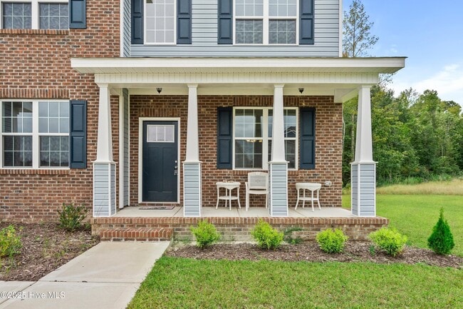 Foto del edificio - 909 Freewoods Ct