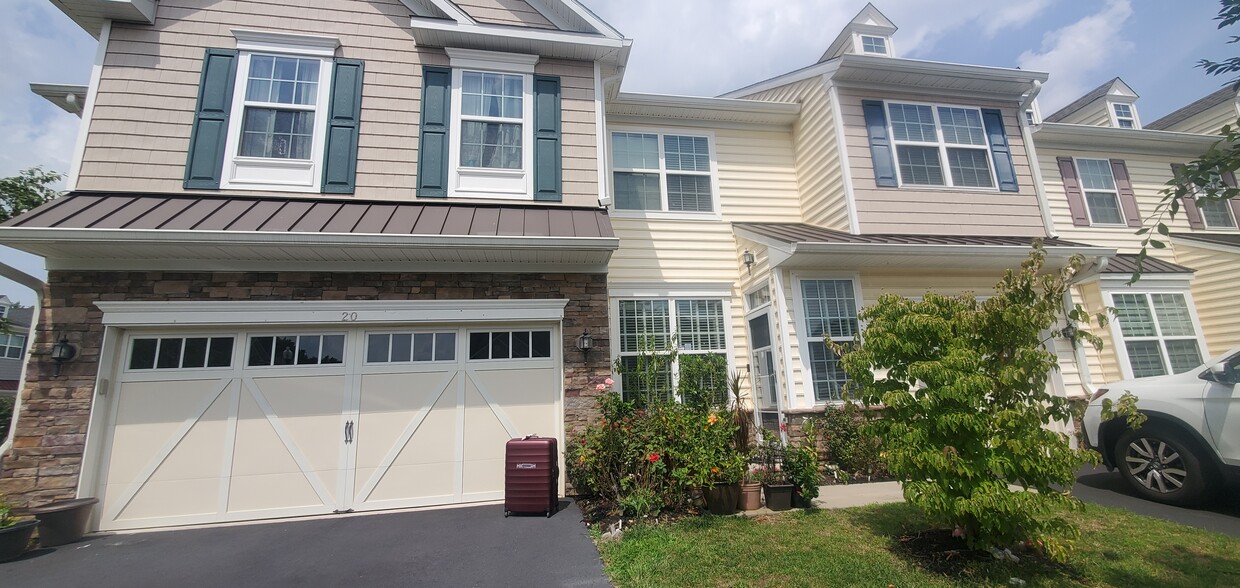 Foto principal - 20 Bauer Ln