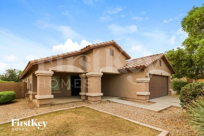 Foto del edificio - 5417 W Pleasant Ln