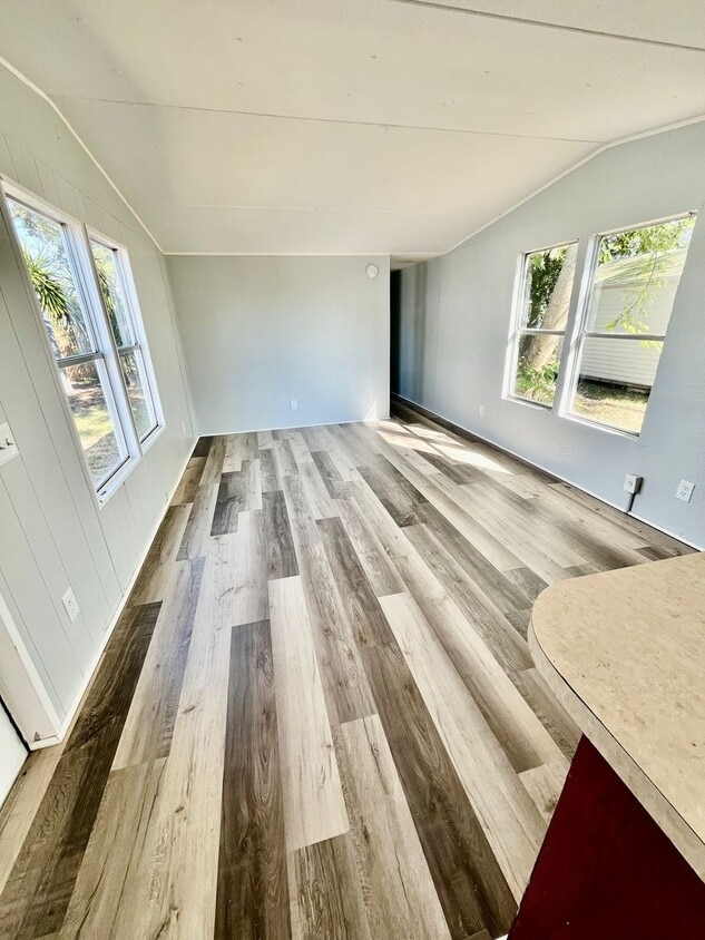 Foto del edificio - NICE 2BR/1BA Auburndale Mobile Home! NO AP...