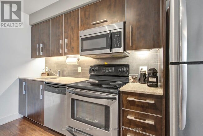 Photo du bâtiment - 1048 Broadview Ave