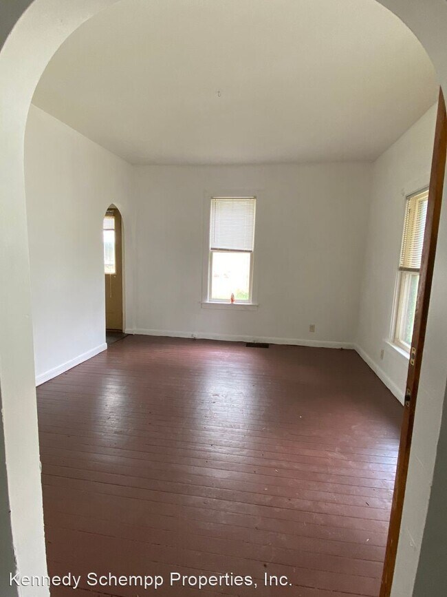 Building Photo - 3 br, 1 bath House - 609 W. Carpenter