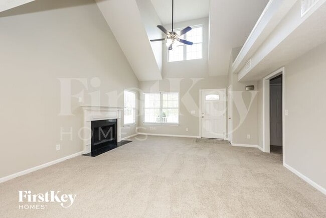 Building Photo - 102 Mary Joe Martin Dr