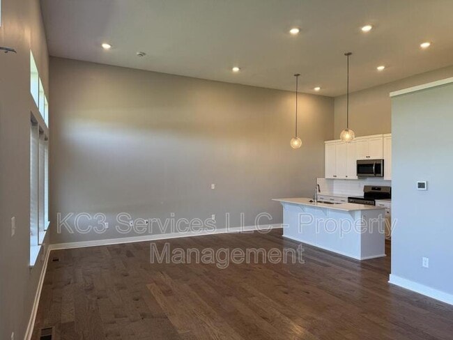 Foto del edificio - 2026 SW Holdbrooks Dr