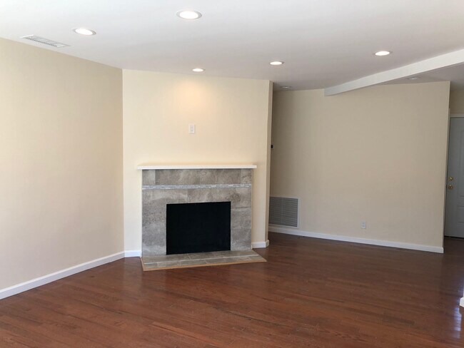 Foto del edificio - 2922 W 167th St