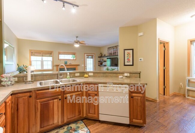 Building Photo - 3731 Livingston Ct