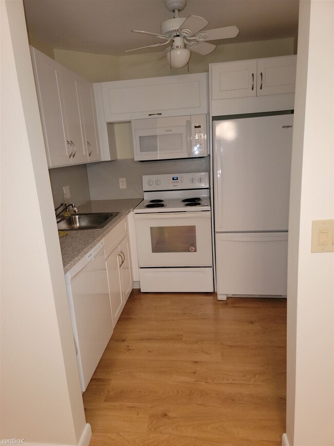 Building Photo - 1 br, 1 bath Condo - 31 Farnham B