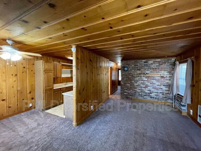 Building Photo - 2560 Holcomb Ranch Ln