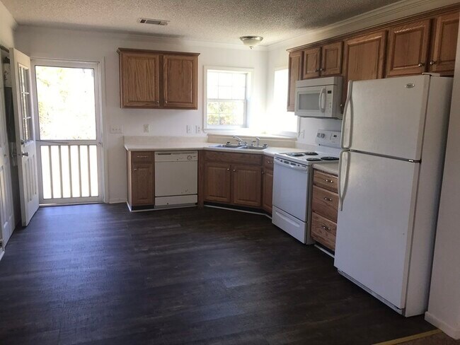 Foto del edificio - 3 bedroom 2 bath Oak Grove