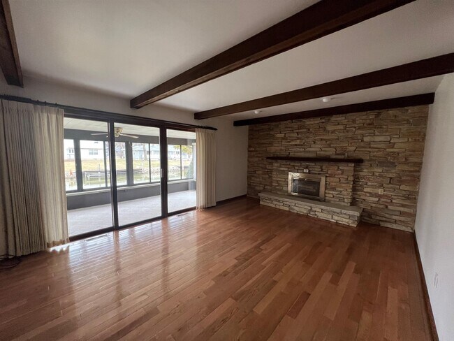 Foto del edificio - 952 Starboard Ct