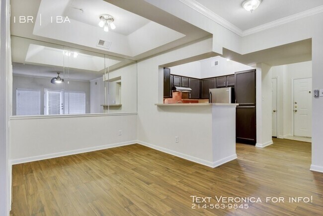 Building Photo - Apartments near Capital of Texas Highway