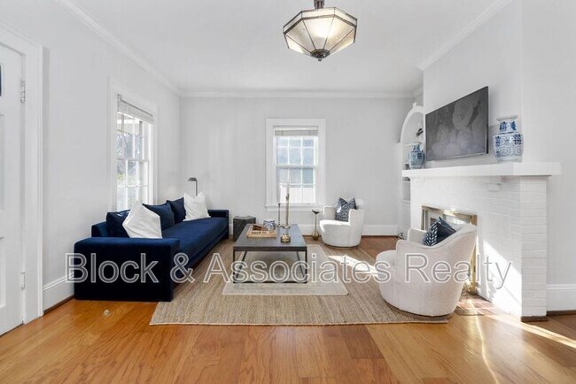 Foto del edificio - 1807 Sunset Dr