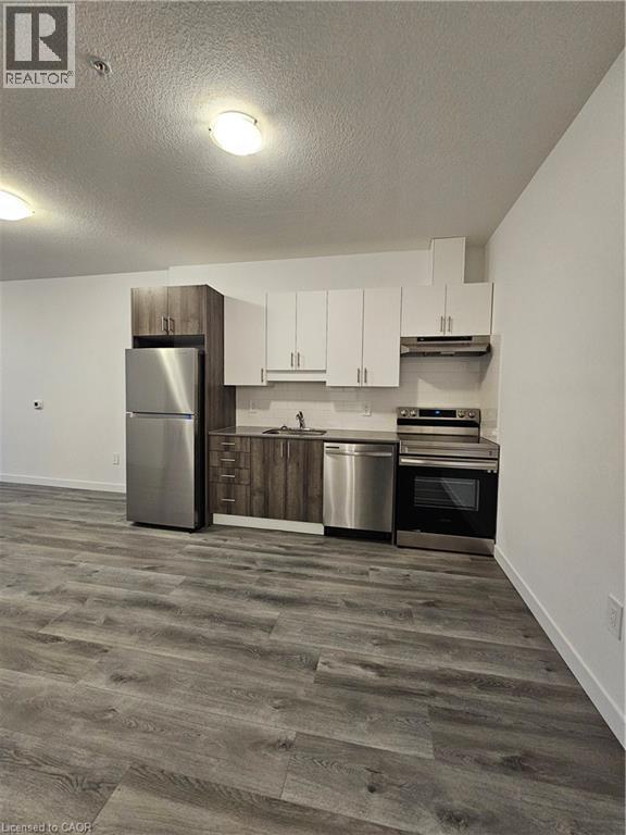 Photo du bâtiment - 1434 Highland Rd W