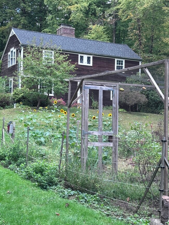 Foto del edificio - 19 Duncaster Ln