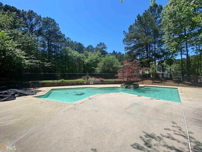 Building Photo - 507 Peachtree Club Dr