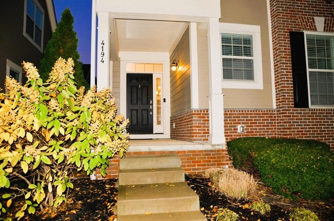 Foto del edificio - 4194 Troutbrook Dr