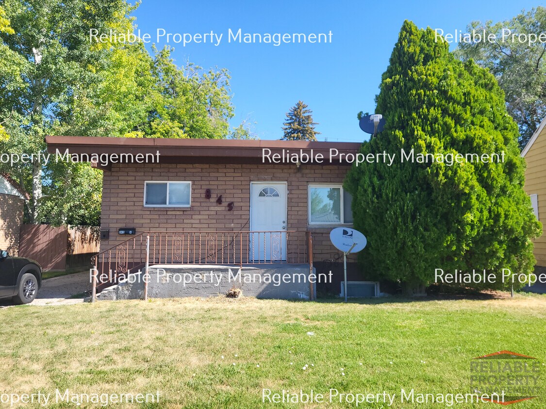 Foto principal - 845 12th St