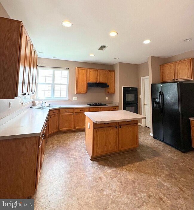 Foto del edificio - 46732 Hollow Mountain Pl