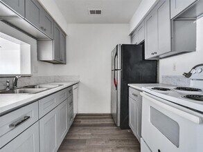 Building Photo - 12658 Ashford Meadow Dr