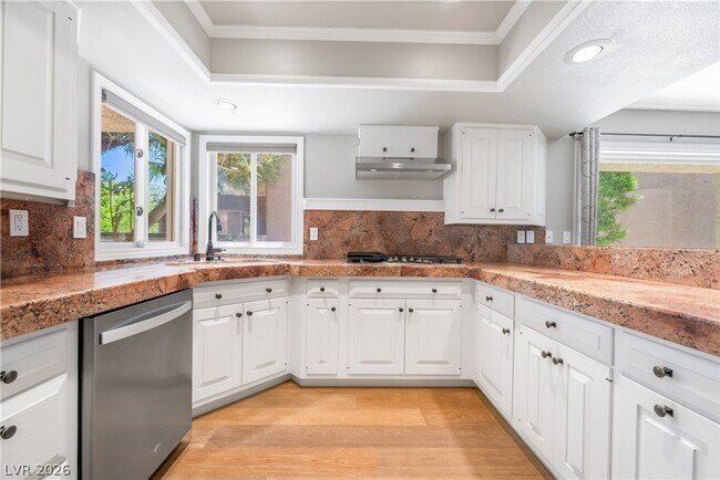 Foto del edificio - 5142 Southern Hills Ln