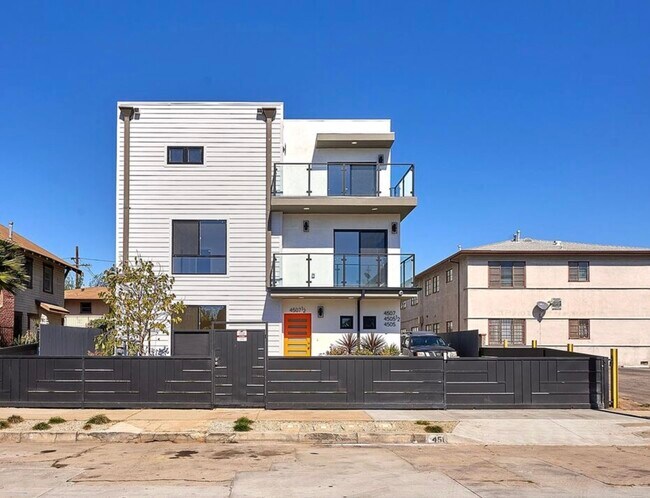 Foto del edificio - 4507 Lomita St