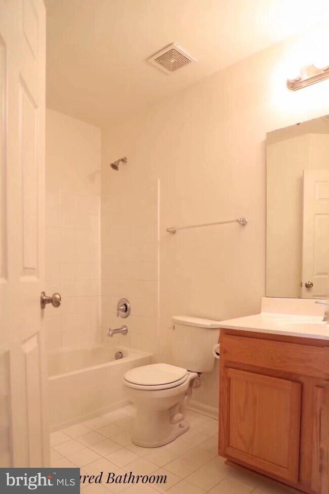 Foto del edificio - 6872 Tasker Falls