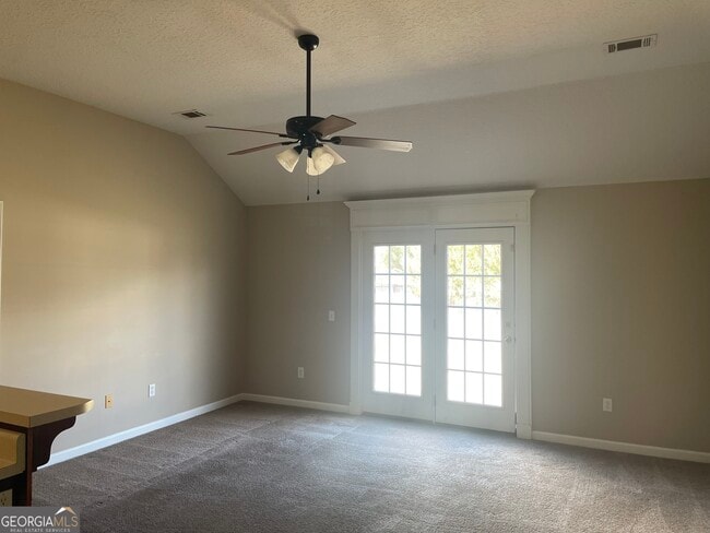 Foto del edificio - 140 Auburn Cir