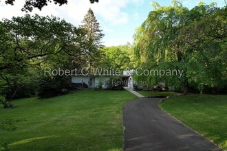 Building Photo - 16 Sunbrook Rd