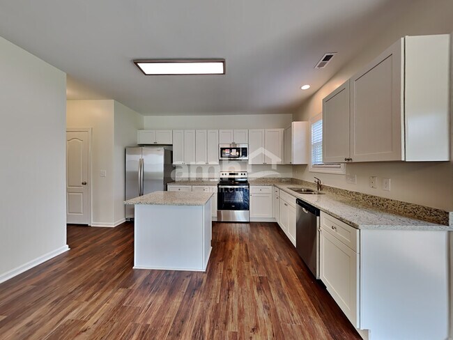 Foto del edificio - 6821 Missionary Ridge Dr