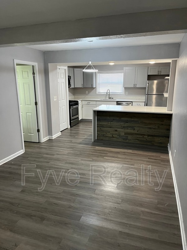 Building Photo - 31623 N Marginal Dr