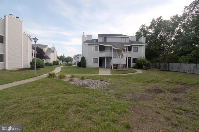 Building Photo - 4002 Tracy Ct