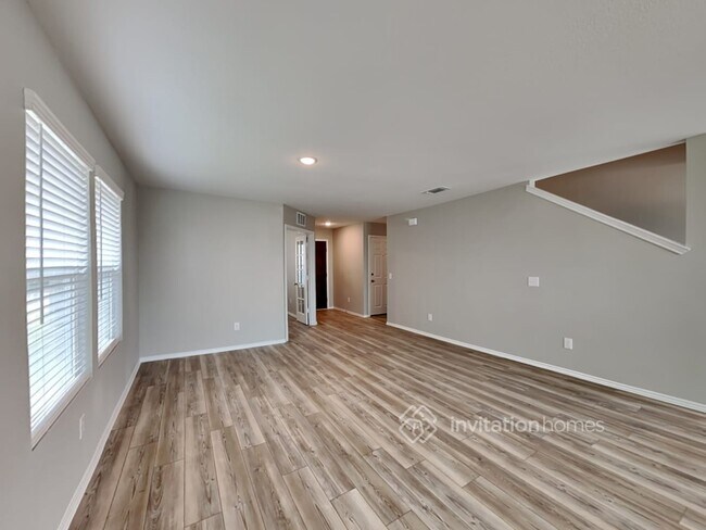 Building Photo - 1203 Autumn Mist Ln
