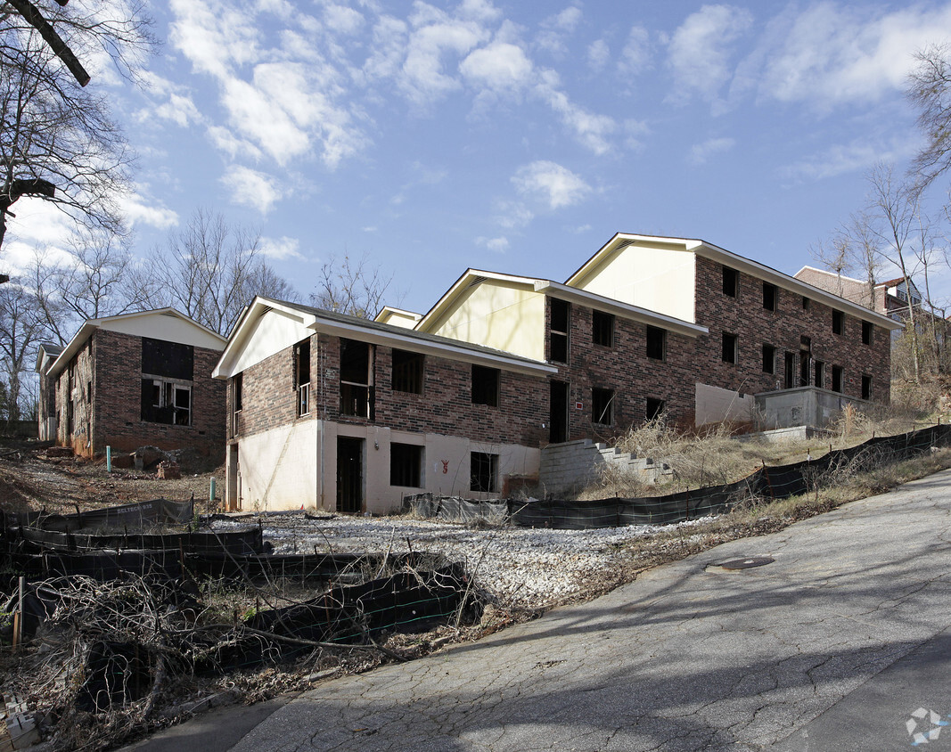 Primary Photo - Grant Park Apartments