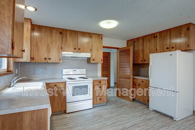 Foto del edificio - 8903 NE 36th St