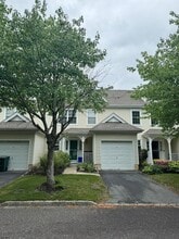 10 Starboard Ct