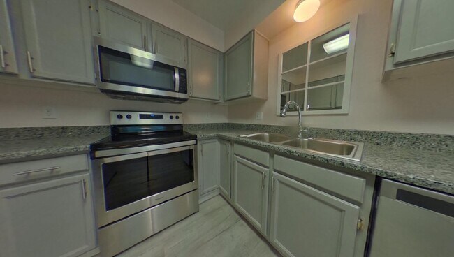 Building Photo - 3 Bedroom Townhome in Indian Creek