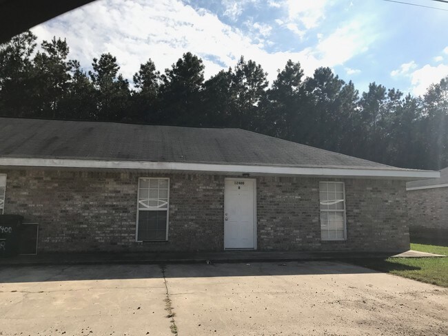 Foto del edificio - 12391 Jackson Dr