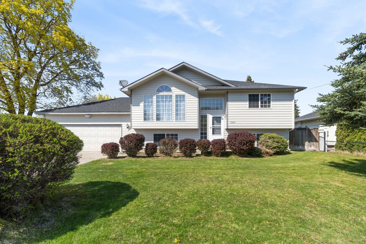Foto principal - Single Family Home in Spokane Valley!!