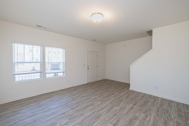 Building Photo - READY IN AUGUST 3 br 2.5 Townhome Near His...