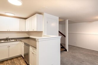 Building Photo - 3803 Beach Dr SW