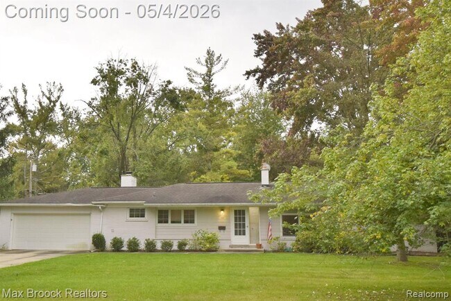 Foto del edificio - 2687 Heathfield Rd