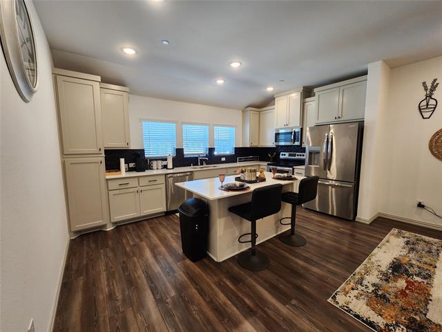 Foto del edificio - 4704 Haltom Rd