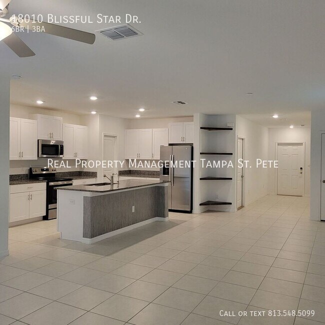 Foto del edificio - 18010 Blissful Stars Dr
